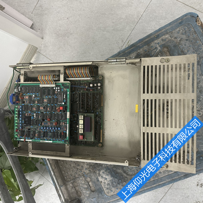 安川 H1000 变频器显示故障代码bb怎么办?