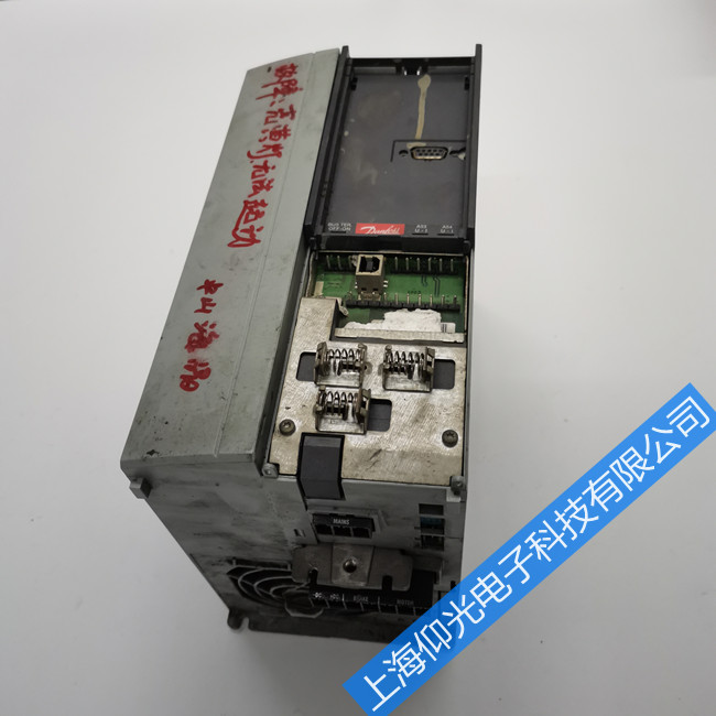 ����˹ϵ�б�Ƶ������������ʾ8����ά��