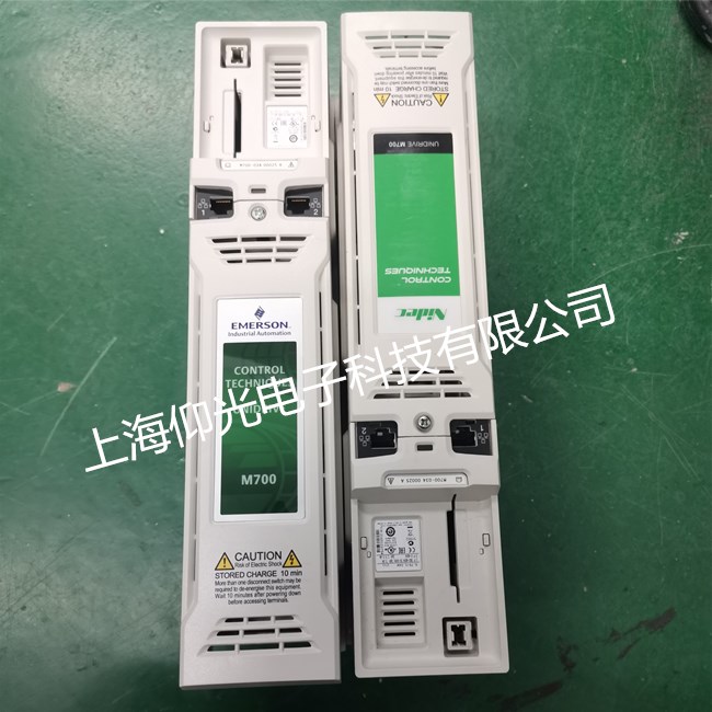艾默生伺服驱动器LED灯频繁闪烁维修