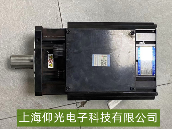 ���ص������������ά�ޣ�3 ����λ + ��׼�޸����ָ��豸�߾��ȴ���